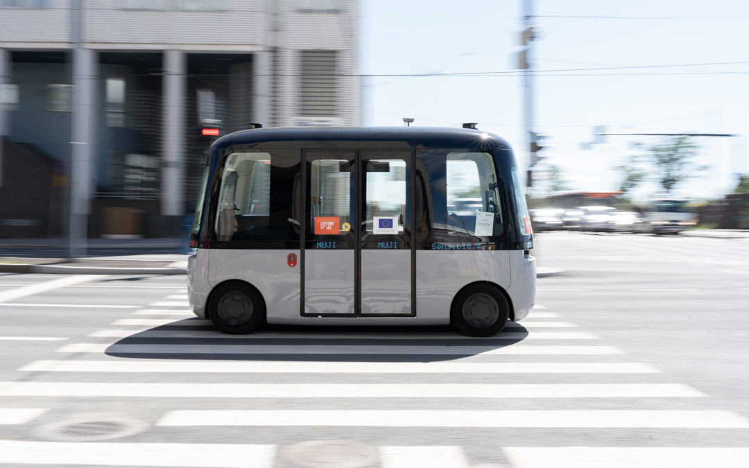 The driverless car’s invisible brain: Planning and Control